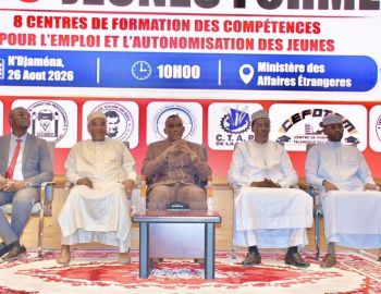 Cérémonie de remise des attestations et kits à 460 jeunes de la ville de N’Djamena, formés par 8 centres de formation.